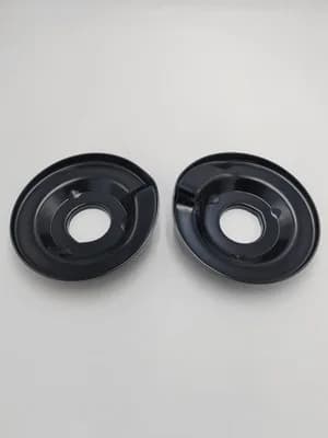 Coppia (2) lamiere di riparazione per sospensione, perno dello snodo e ammortizzatore Peugeot 504...