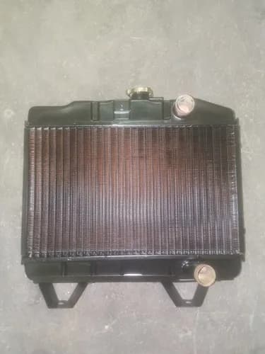 Radiateur Peugeot 504 Berline Essence Cuivre — Ansicht 2