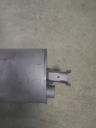 Tussenuitlaatdemper Peugeot 404 — weergave 3