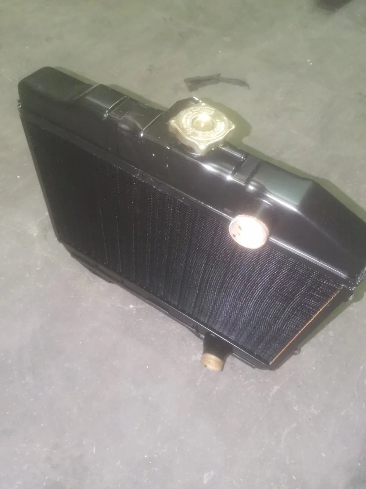 Kühler Peugeot 504 Limousine Benzin Kupfer — Ansicht 4
