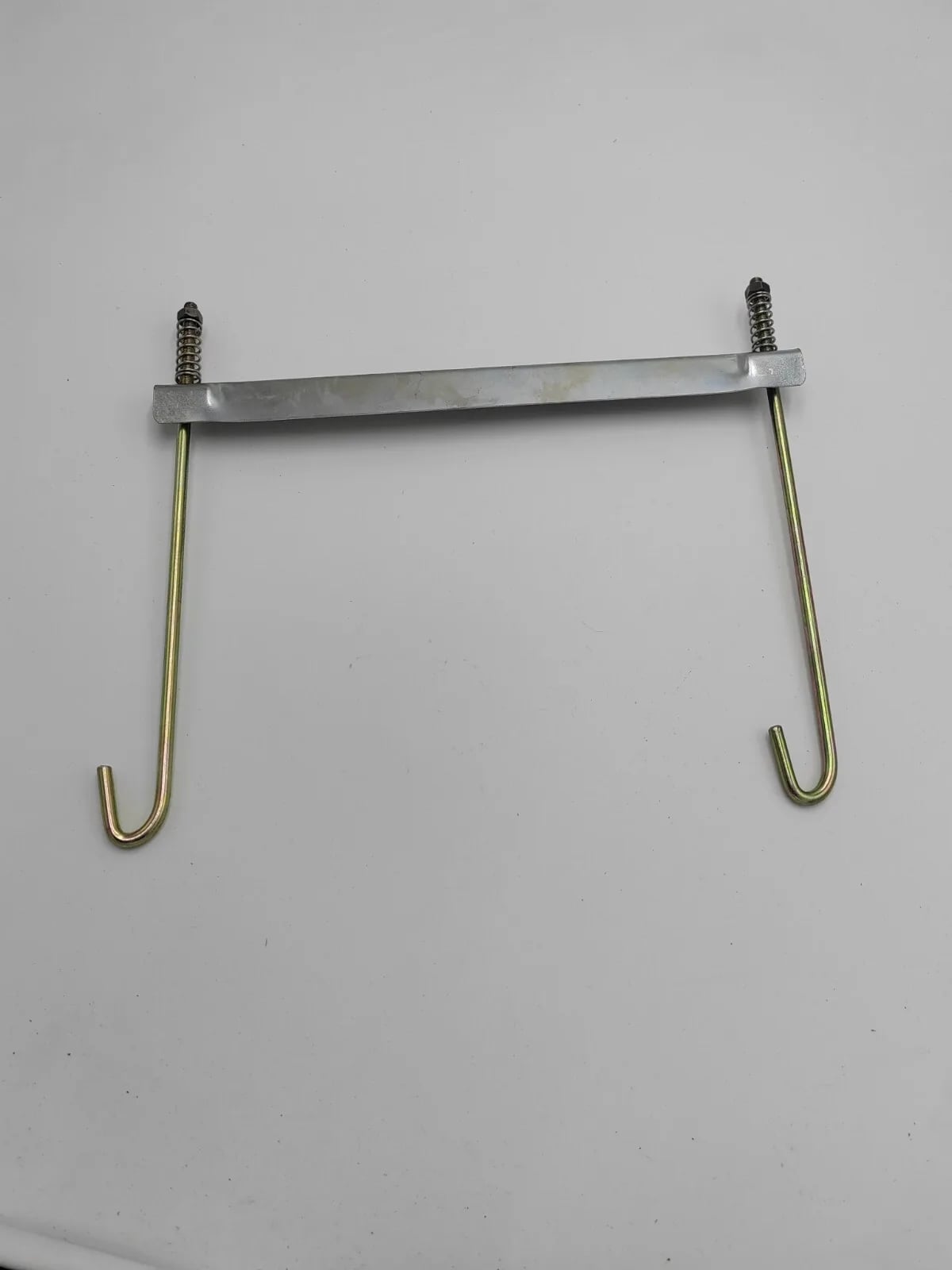 Batteriefixierung Peugeot 203 Peugeot 403 Peugeot 404 Peugeot 504 und andere...