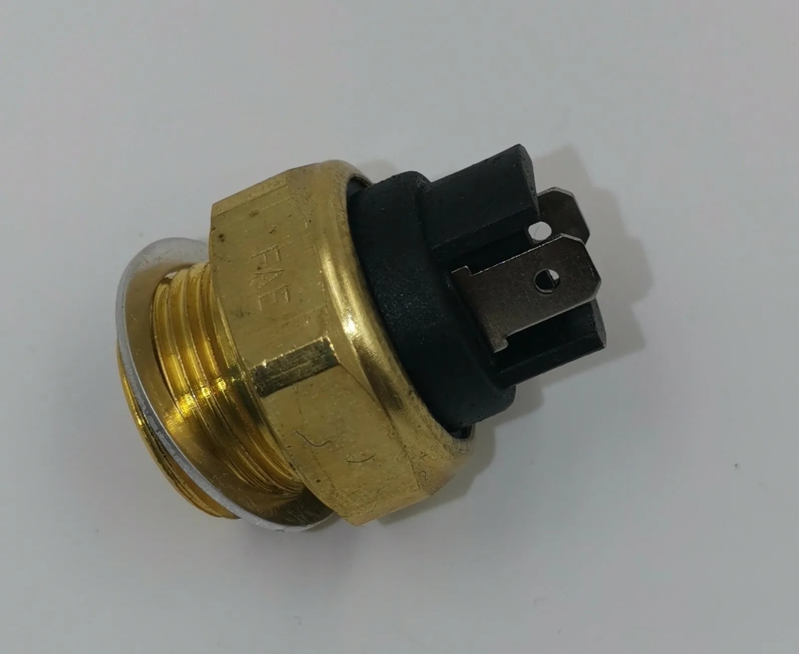 Thermocontact Radiateur Voor Peugeot 203 403 204 304 404 504 505