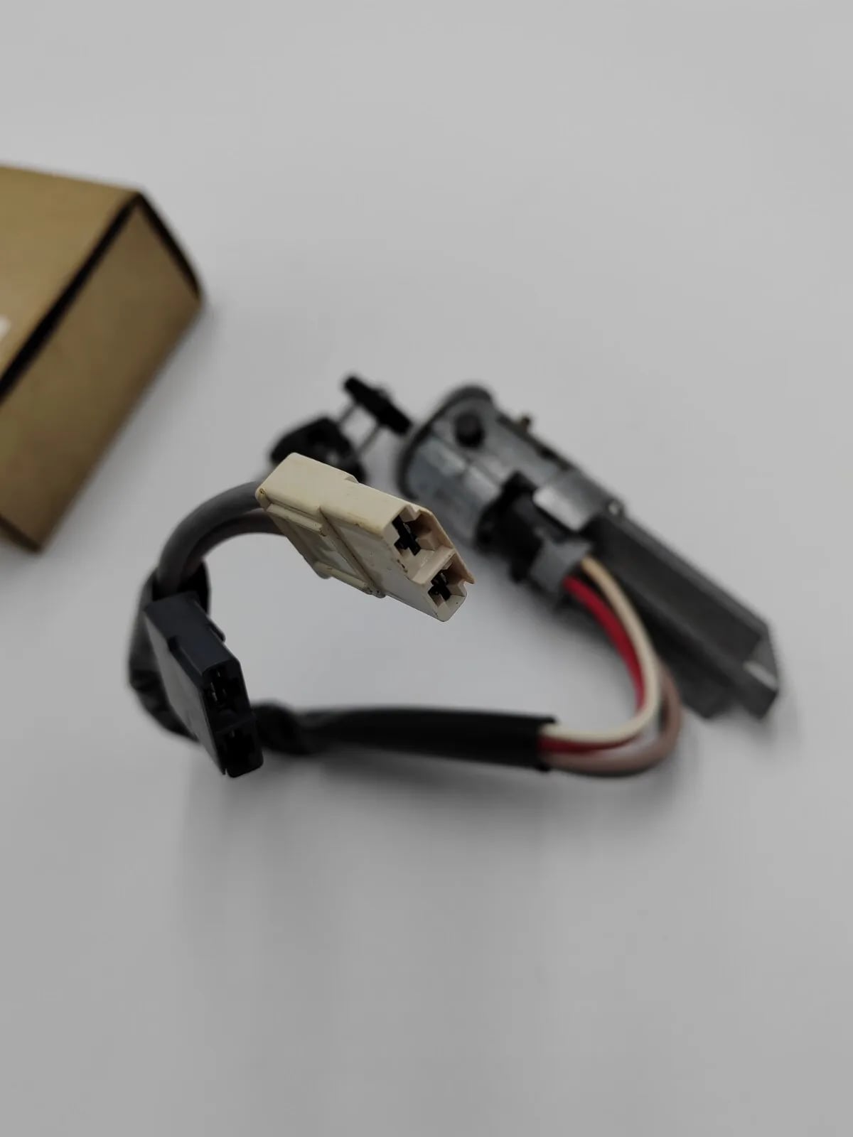 Ignition Switch Peugeot 604 — view 3