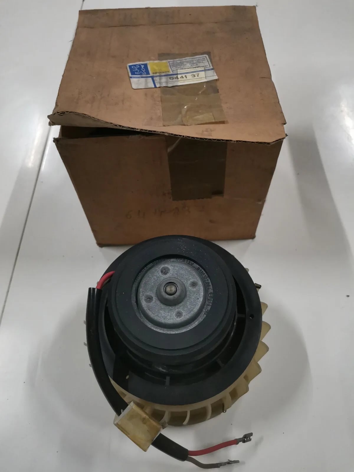 Klimaanlagenventilator Peugeot 504 — Ansicht 2
