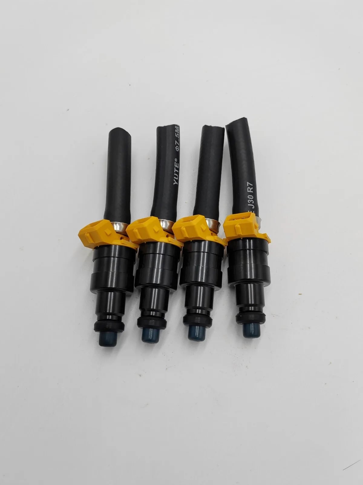 Set von 4 Einspritzdüsen Opel Ascona Kadett Manta Monza Rekord Senator