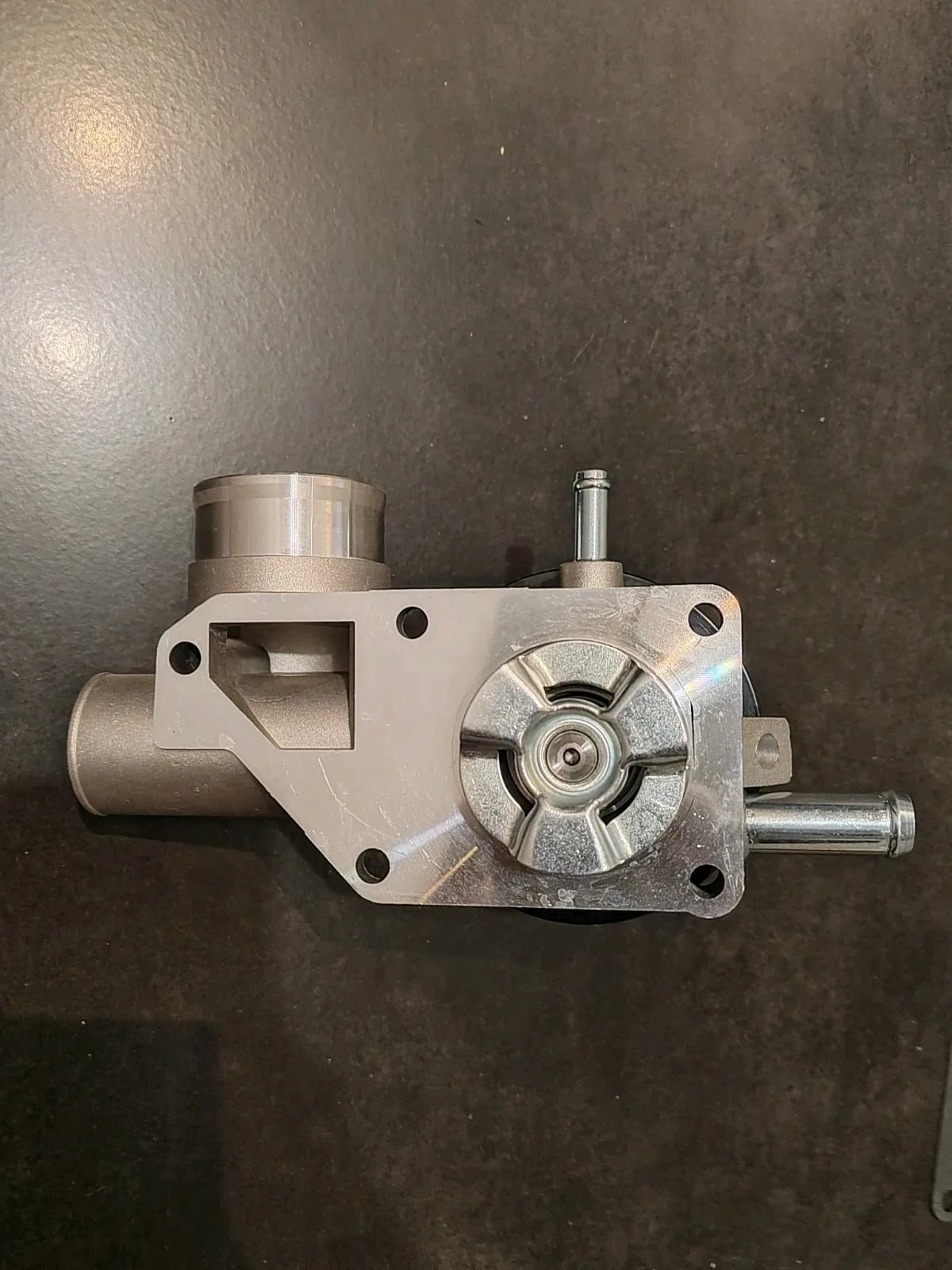 Wasserpumpe Peugeot 203 403 D3A D4A D4b — Ansicht 3