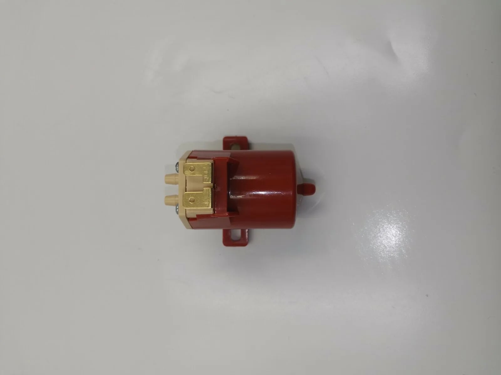 Scheibenwaschpumpe Peugeot 104 204 304 404 504 604 J7 J9 Samba C15 — Ansicht 2
