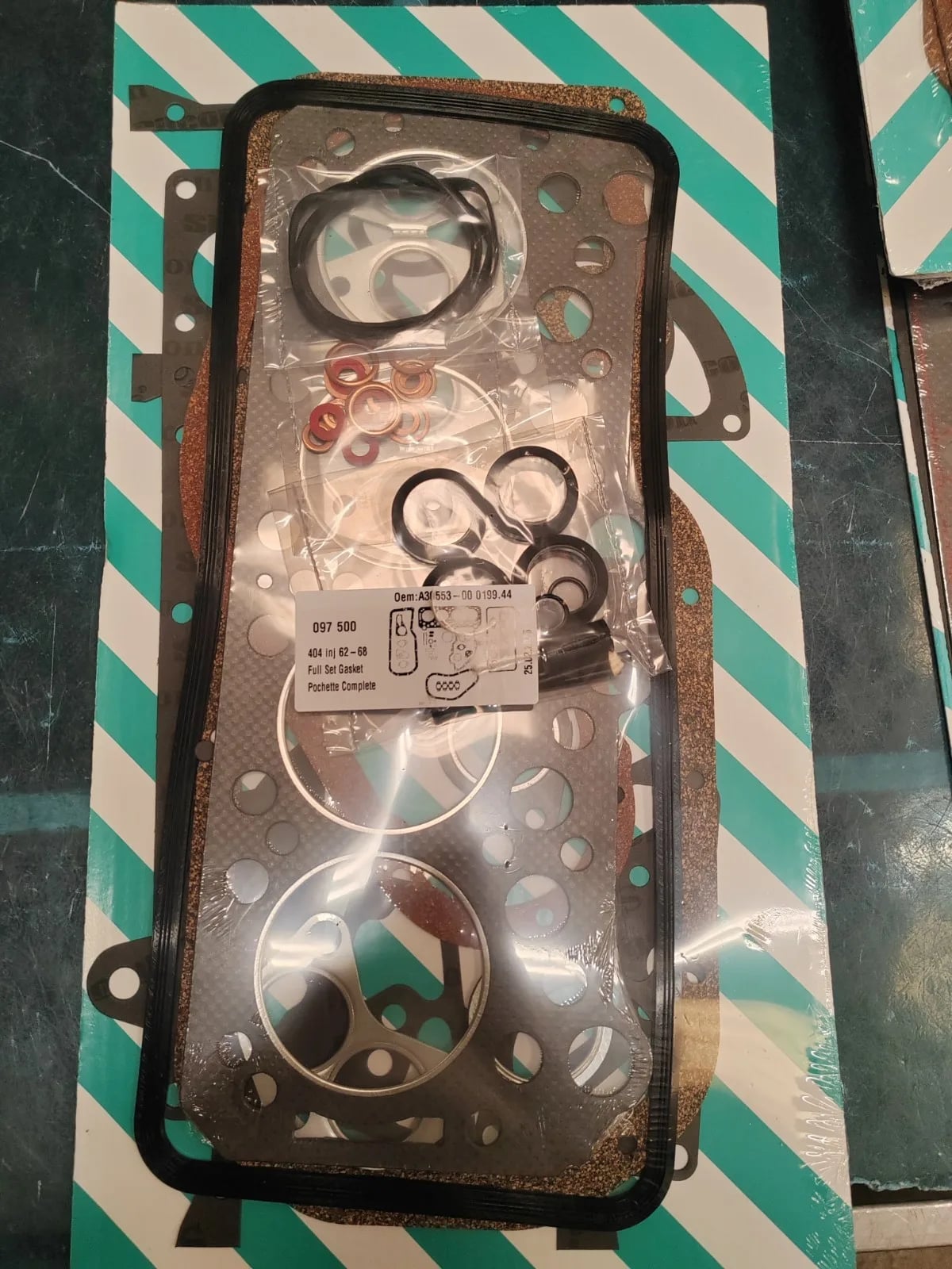 Komplettes Dichtungsset Motor Peugeot 404 Einspritzung Benzin