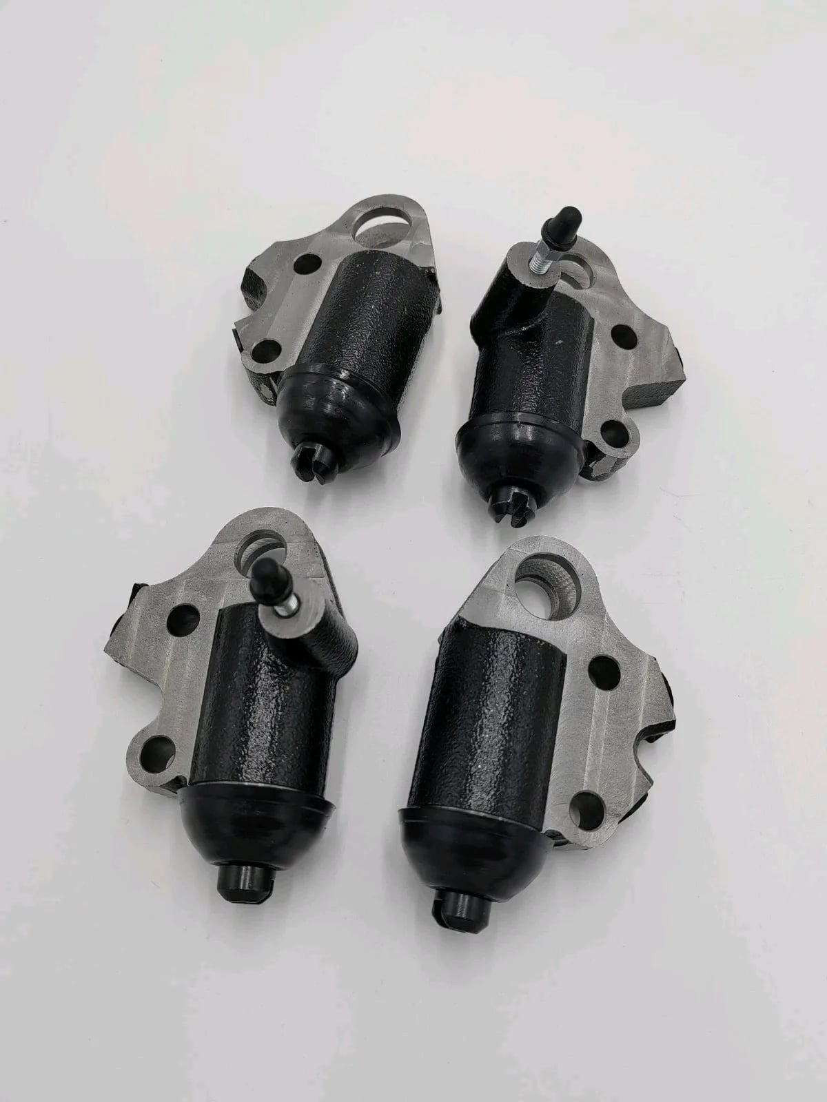 Set mit 4 Vorderbremszylindern Citroën Hy Citroën Rohr — Ansicht 2