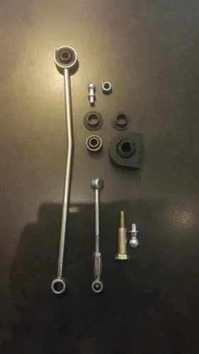 Set of gearbox link rods for 504, 5-speed gearbox. Coupe, Cabriolet and saloon